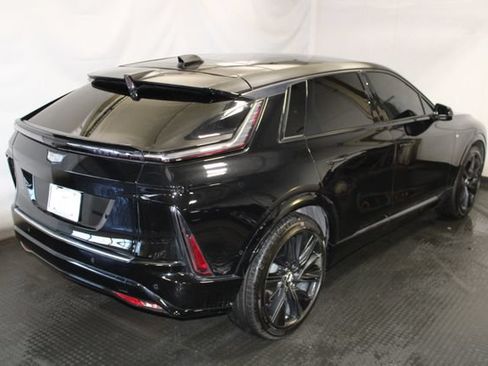 Used 2024 Cadillac Lyriq Sport AWD/4WD image 4