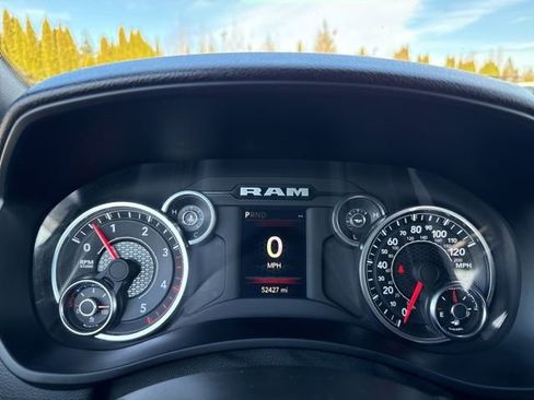 Used 2024 RAM 3500 Big Horn image 30