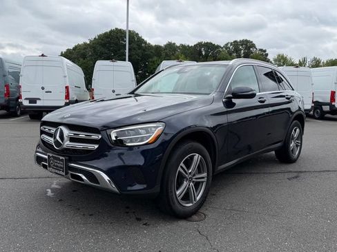 Used 2022 Mercedes-Benz GLC 300 4MATIC image 3