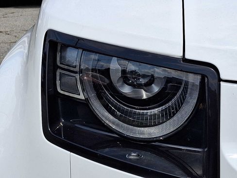 Used 2024 Land Rover Defender 110 S AWD/4WD image 9