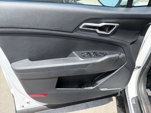 New 2027 Kia Sportage S AWD/4WD image 16