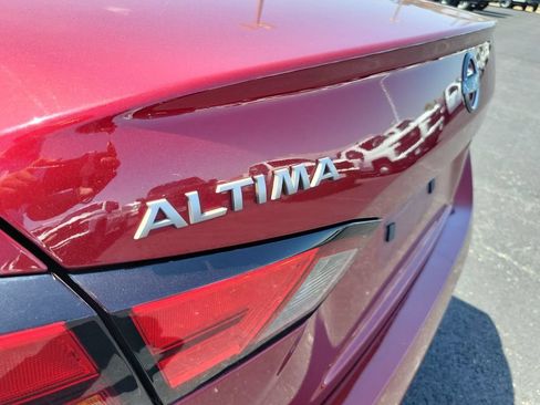 Used 2023 Nissan Altima 2.5 SR FWD image 31