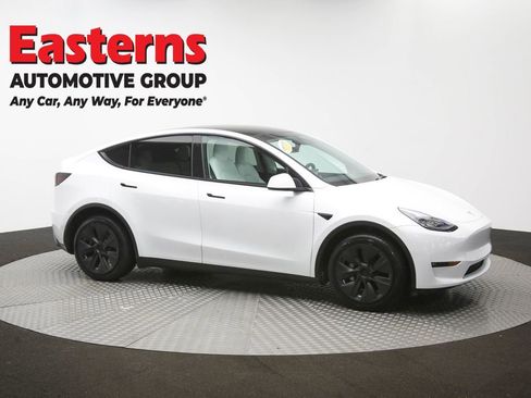 Used 2022 Tesla Model Y Long Range AWD/4WD image 43