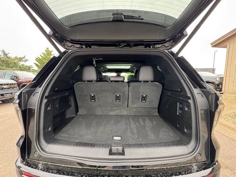 Used 2026 Chevrolet Traverse RS AWD/4WD image 41