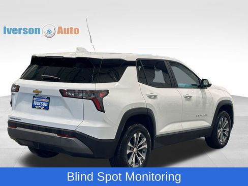 Used 2026 Chevrolet Equinox LT AWD/4WD image 9