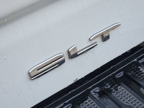 Used 2024 GMC Sierra 1500 SLT RWD image 12