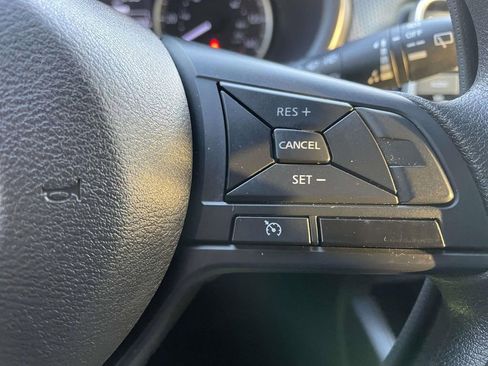 Used 2025 Nissan Kicks Play S image 34