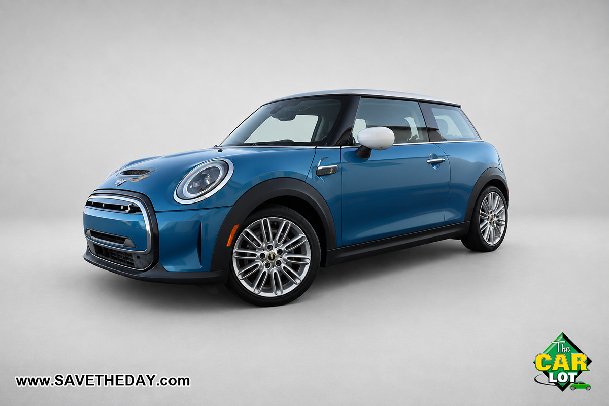 Used 2024 MINI Cooper SE FWD image 2