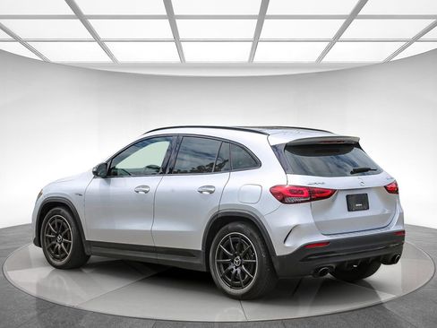 Certified 2022 Mercedes-Benz GLA 35 AMG 4MATIC image 2