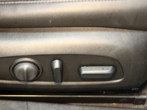 Used 2018 Chevrolet Malibu LT image 12