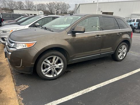 Used 2011 Ford Edge Limited w/ 302A Rapid Spec Order Code AWD/4WD image 2