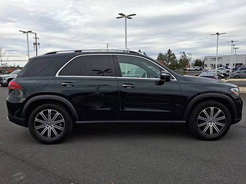 Used 2024 Mercedes-Benz GLE 350 4MATIC w/ Driver Assistance Package image 7