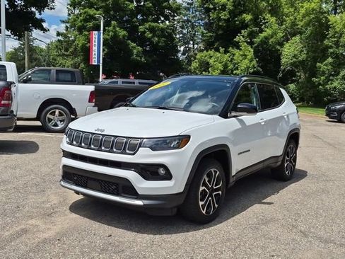 Used 2022 Jeep Compass Limited AWD/4WD image 7