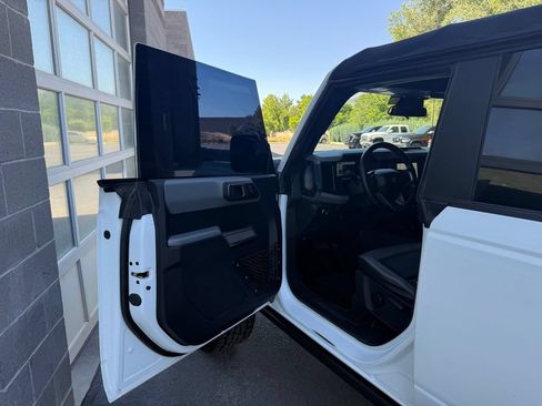 Used 2022 Ford Bronco Black Diamond AWD/4WD image 17