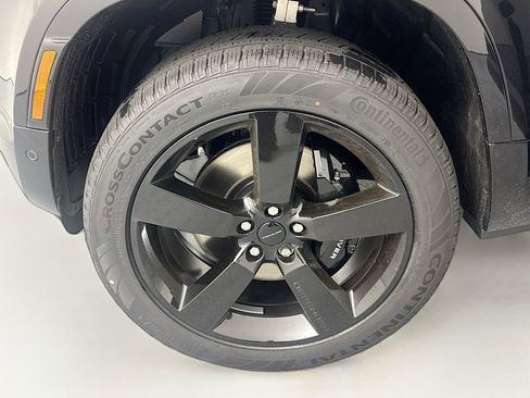 New 2026 Land Rover Defender 130 V8 image 31