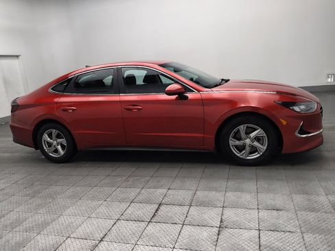 Used 2021 Hyundai Sonata SE w/ Winter Weather Package FWD image 11