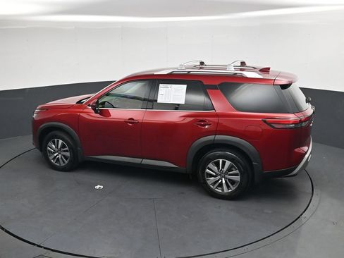 Used 2023 Nissan Pathfinder SL FWD image 29