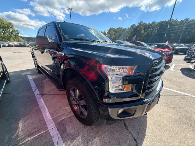 Used 2017 Ford F150 XLT w/ Equipment Group 302A Luxury AWD/4WD image 25