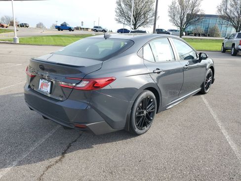 New 2026 Toyota Camry SE FWD image 4