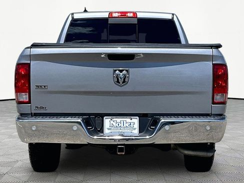 Used 2020 RAM 1500 Classic SLT w/ Luxury Group RWD image 4