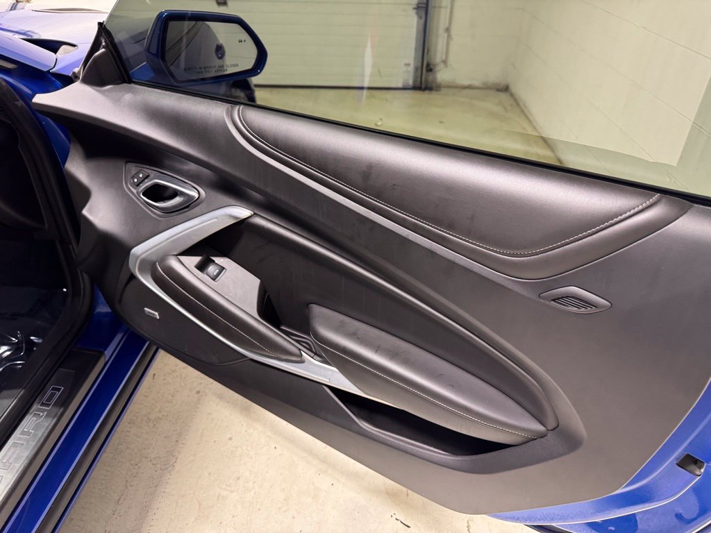 Used 2017 Chevrolet Camaro SS RWD image 29