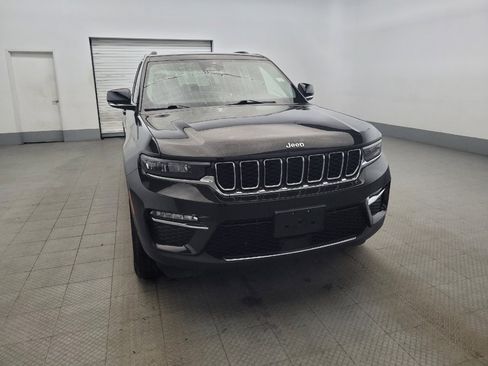 Used 2023 Jeep Grand Cherokee Limited image 14