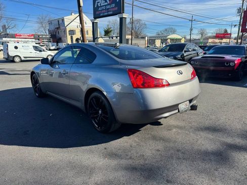 Used 2009 INFINITI G37 x Coupe w/ Premium Pkg image 4