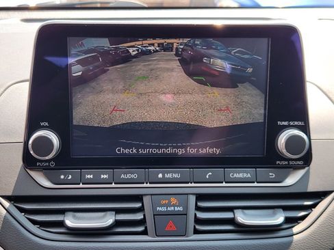Certified 2025 Nissan Altima 2.5 S FWD image 13