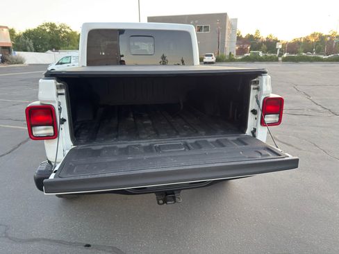 Used 2021 Jeep Gladiator Rubicon w/ Trailer Tow Package image 28