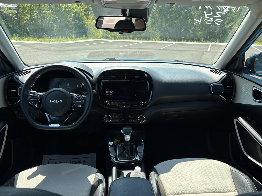 Used 2024 Kia Soul GT-Line FWD image 17