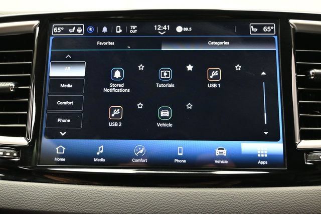 Certified 2024 Chrysler Pacifica Touring-L FWD image 45