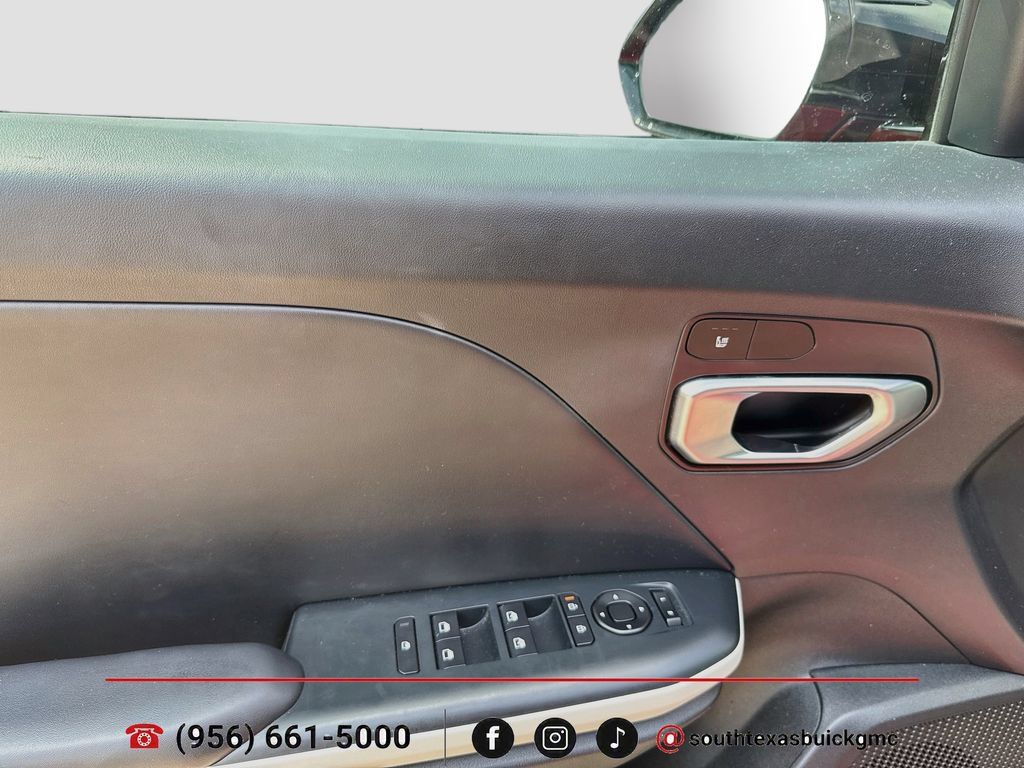 Used 2025 Kia K4 GT-Line FWD image 11