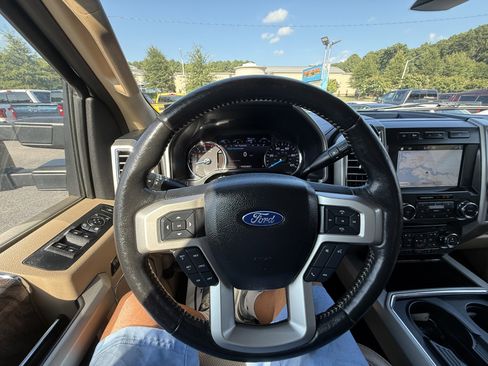 Used 2017 Ford F250 Lariat w/ Lariat Ultimate Package image 33