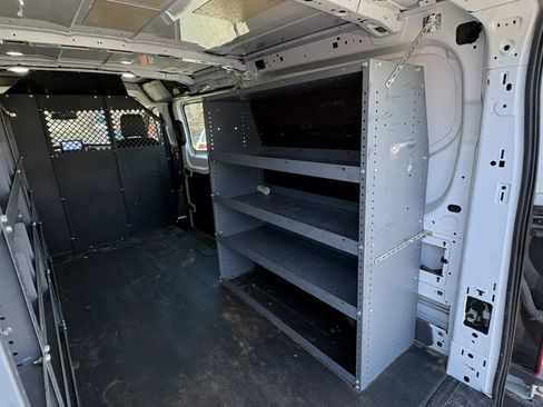 Used 2020 Ford Transit 150 Low Roof AWD image 28
