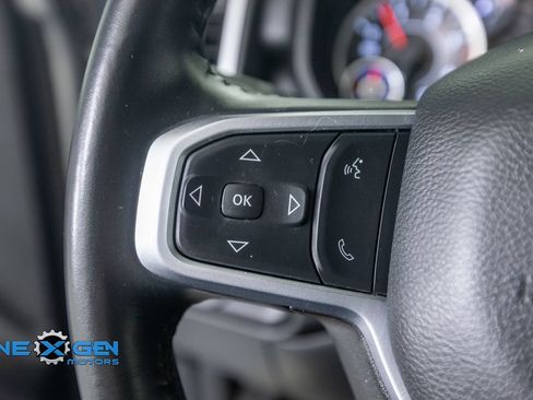 Used 2024 RAM 2500 Big Horn w/ Night Edition AWD/4WD image 14