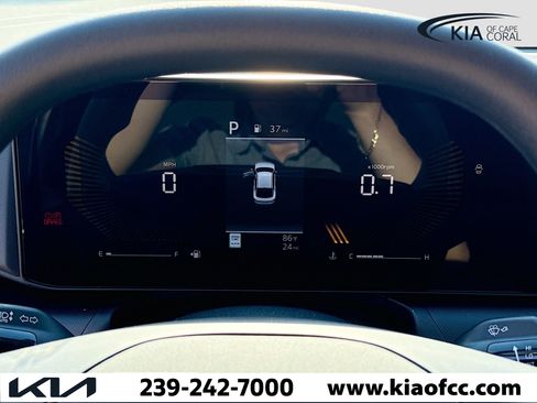 New 2025 Kia K4 LXS image 36