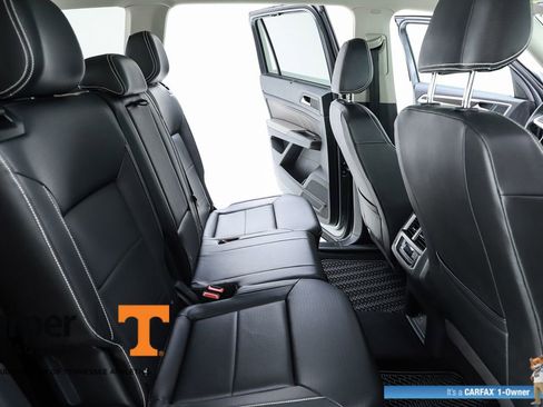 Used 2023 Volkswagen Atlas SE w/ Panoramic Sunroof Package FWD image 37