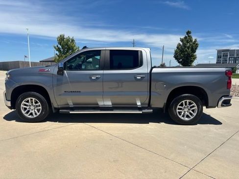 Used 2021 Chevrolet Silverado 1500 LT AWD/4WD image 38