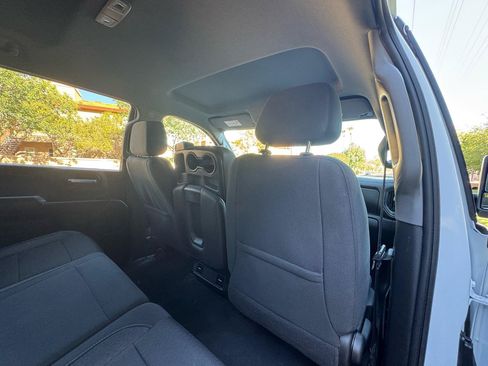 Used 2022 Chevrolet Silverado 2500 Custom w/ Custom Value Package AWD/4WD image 26