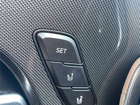 Used 2021 Hyundai Santa Fe Limited image 8