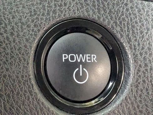 Used 2025 Toyota Camry LE FWD image 13