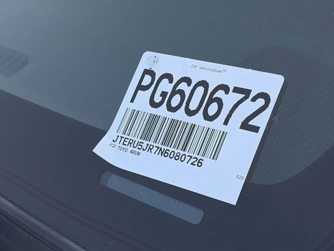 Used 2022 Toyota 4Runner TRD Off-Road Premium AWD/4WD image 34