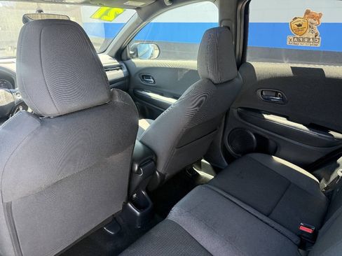 Used 2021 Honda HR-V Sport image 11