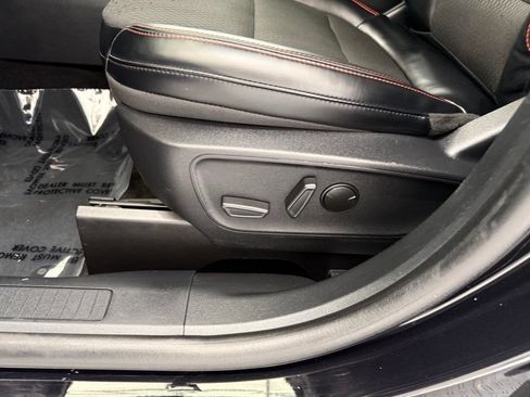 Used 2025 Ford Escape ST-Line Select AWD/4WD image 13