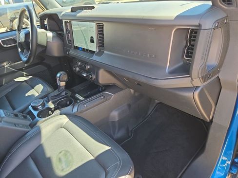 Used 2025 Ford Bronco Big Bend image 30
