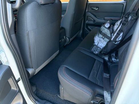 Used 2025 Nissan Frontier PRO-4X w/ Pro Convenience Package image 34