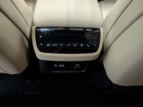 Used 2025 INFINITI QX60 Sensory w/ Vision Package AWD/4WD image 12