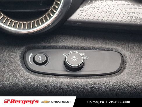 Certified 2024 Chevrolet Trax ACTIV w/ Driver Confidence Package FWD image 25
