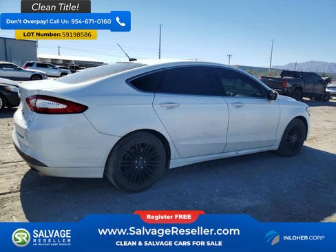 Used 2014 Ford Fusion SE w/ Equipment Group 202A FWD image 4