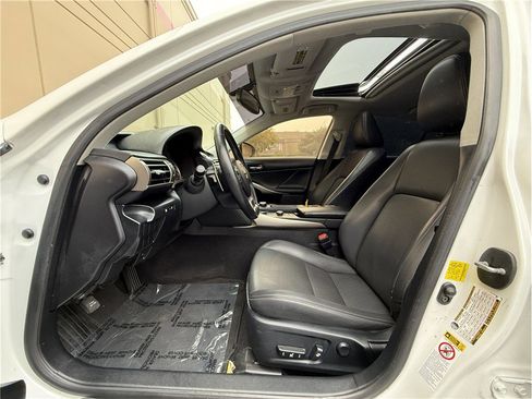 Used 2015 Lexus IS 250 image 11